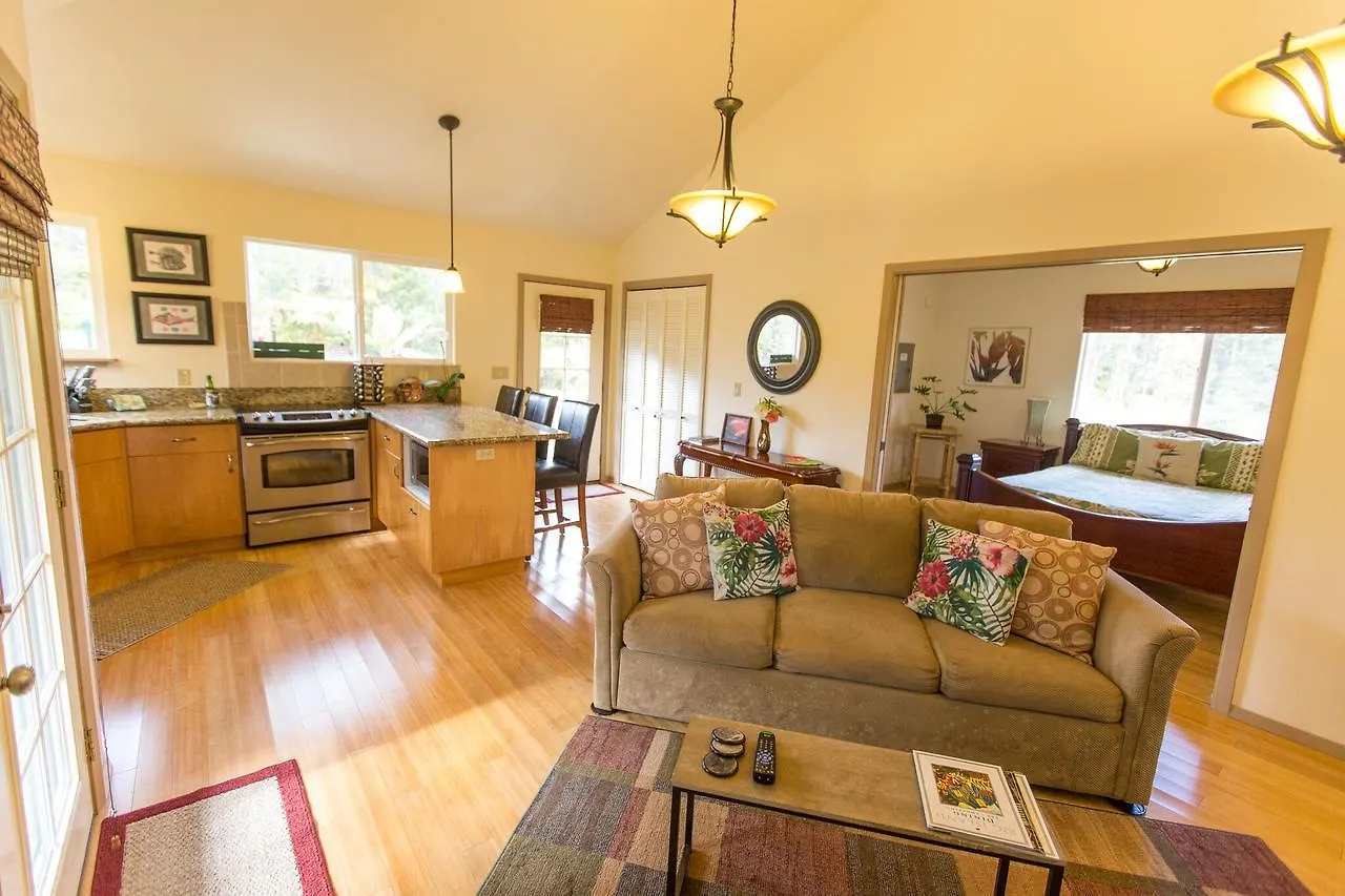 Kuuipo Cottage Mountain View Holiday home